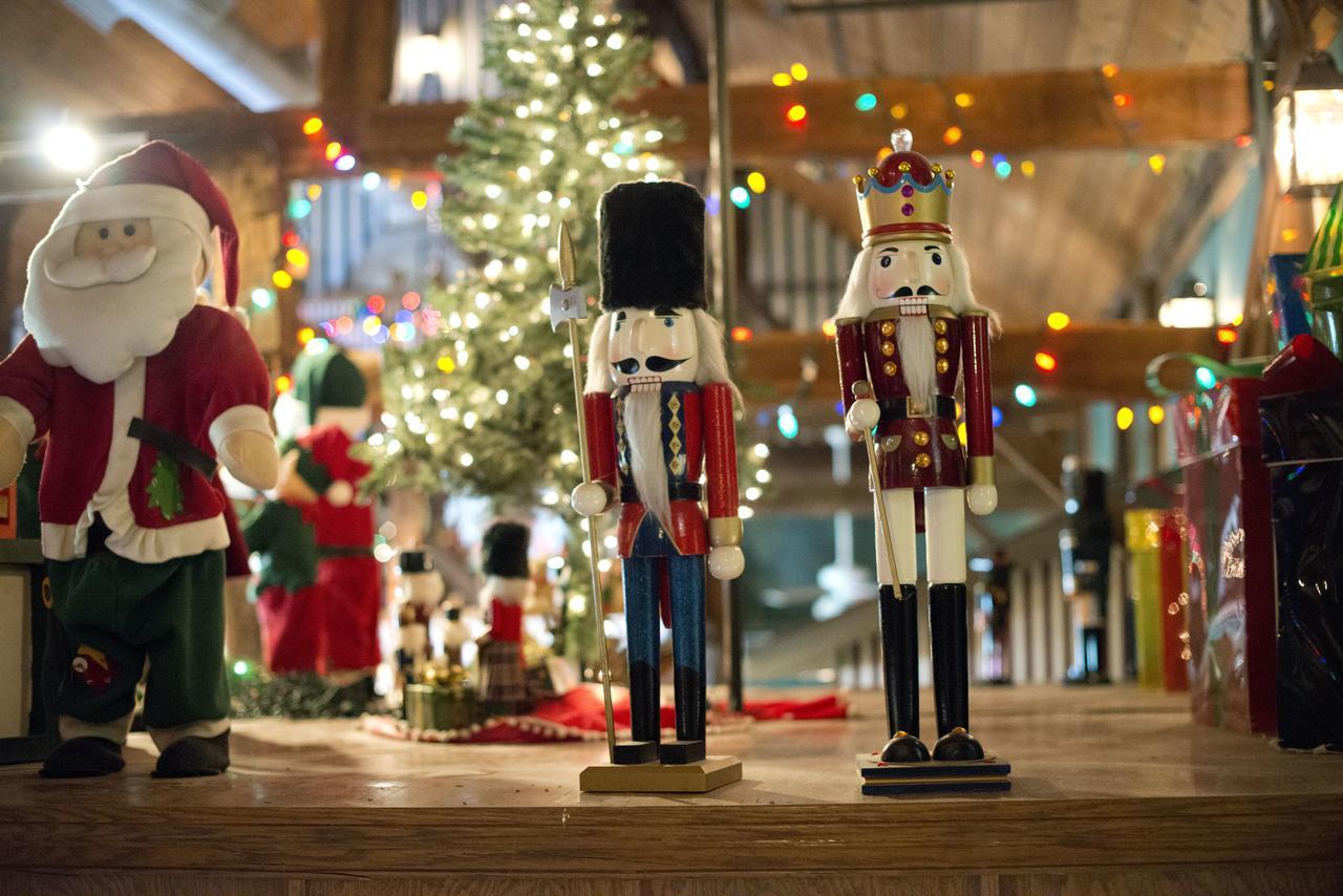 Santa'S Lodge Santa Claus Esterno foto